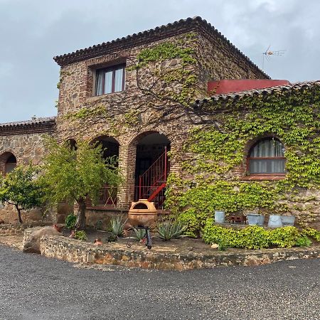 Casas Rurales Monasterio De Rocamador Almendral Exterior photo