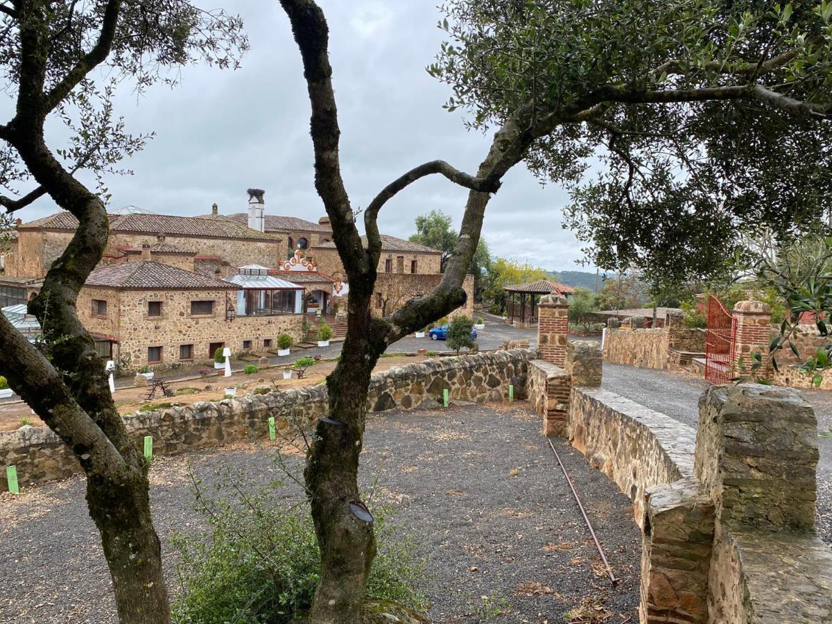 Casas Rurales Monasterio De Rocamador Almendral Exterior photo